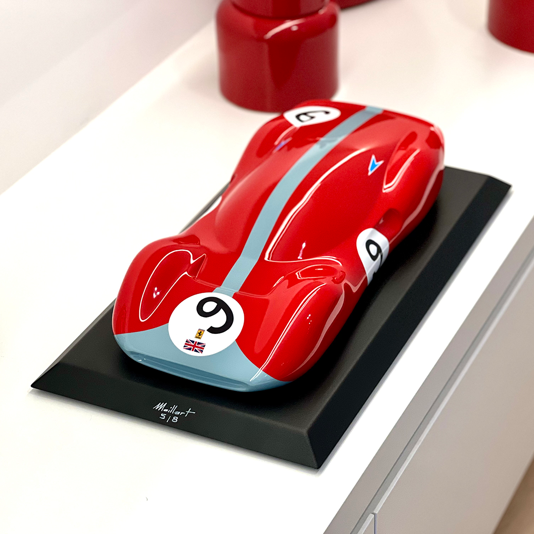 Ferrari-330P4-Laurent-Maillart3-sculptureautomobile rosso corsa light blue