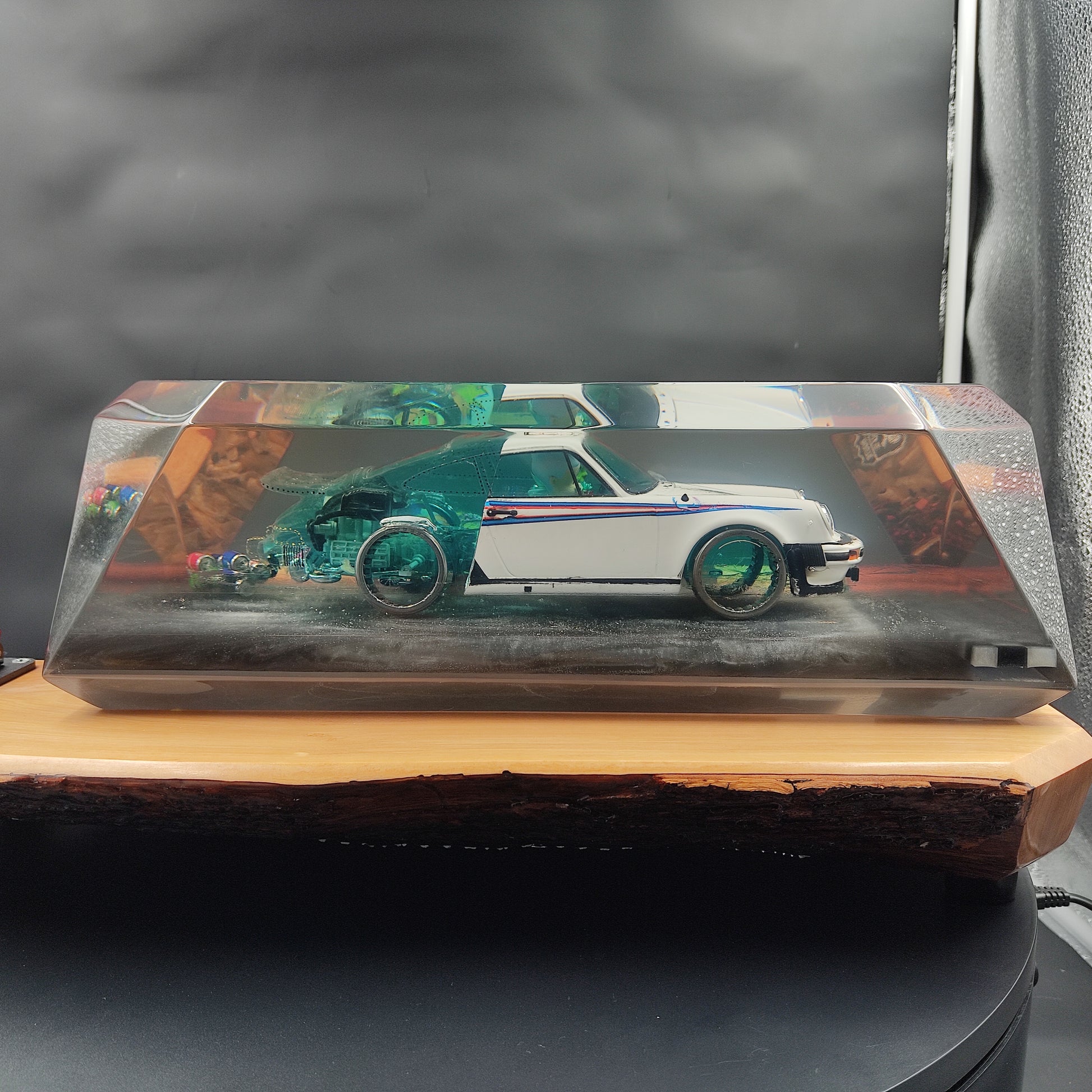 LAMP "JUST MARRIED" PORSCHE 911 930 JOSEPH DUCROCQ